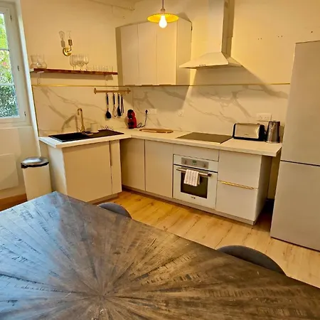 Dans Maison Basque Avec Jardin Apartment
