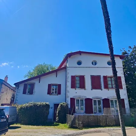Dans Maison Basque Avec Jardin Apartment