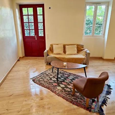 Dans Maison Basque Avec Jardin Bayonne