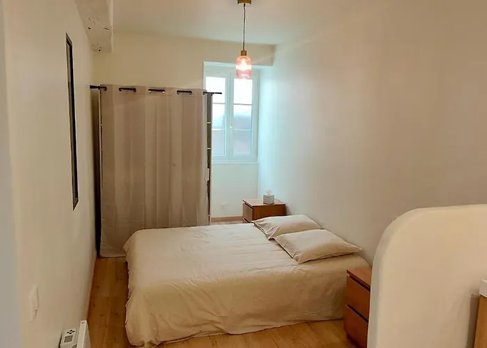 Dans Maison Basque Avec Jardin Bayonne