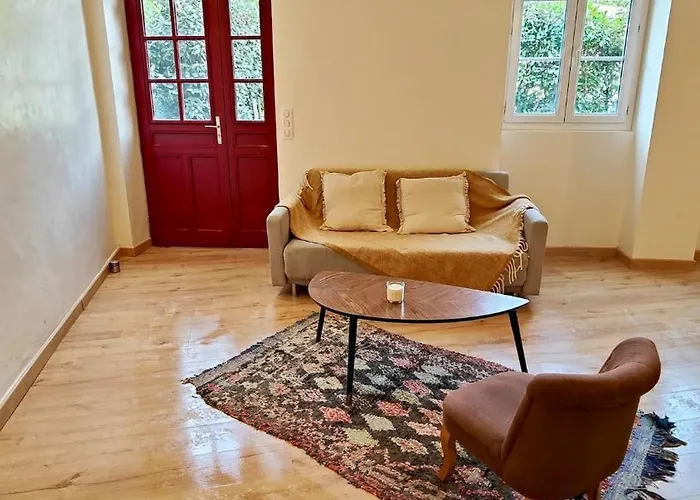 Dans Maison Basque Avec Jardin Bayonne